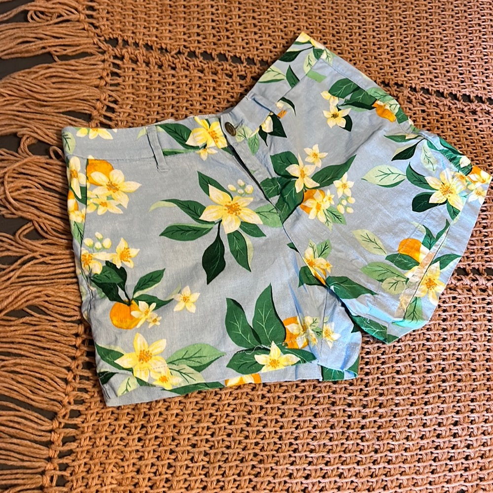 Old Navy shorts size 2